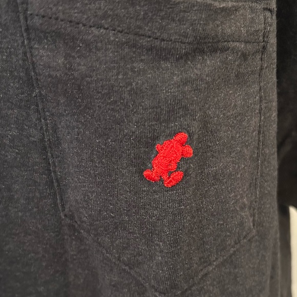 Rare Disney World Mickey Mouse Tee - Picture 2 of 4